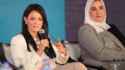 المشاط تناقش تعزيز استثمارات البنك الأوروبي لإعادة الإعمار في مصر