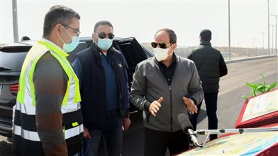 تفاصيل تفقد الرئيس السيسي اليوم الأعمال الإنشائية في عدد من الطرق والمحاور | بث مباشر