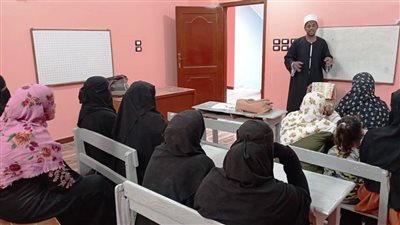 محافظ أسوان: نسير بخطى ثابتة لتحويل توصيات المشروع القومي لتنمية الأسرة لواقع ملموس