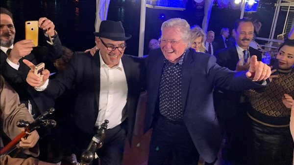 حسين فهمي ونجوم مهرجان