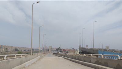 الصغرى 8 درجات.. رياح باردة وصقيع يضربان سوهاج | صور