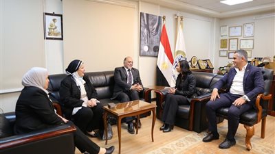 مايا مرسي: الدستور أكد أحقية المرأة في تولي جميع المناصب دون تمييز