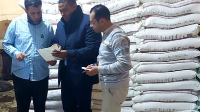 ضبط مخابز بلدية لبيعهم 10 أطنان دقيق في السوق السوداء بالبحيرة