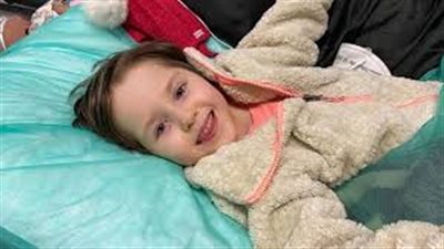 لا تستطيع الوقوف على قدميها.. مأساة أصغر طفلة من ضحايا الحرب الأوكرانية