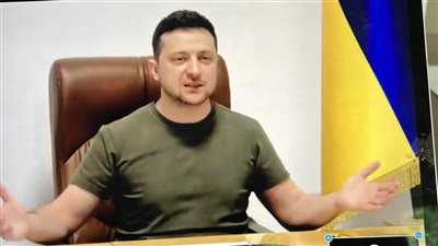 الرئيس الأوكراني يعلن تدمير مطار فينيتسيا بواسطة 8 صواريخ روسية