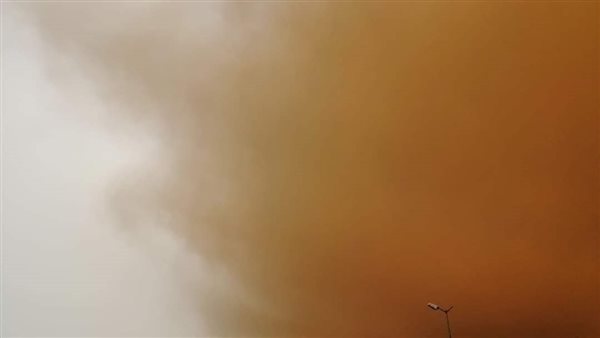 العاصفة الترابية