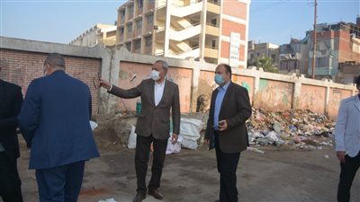 محافظ القليوبية يحيل مشرفي النظافة بمدينة بنها للتحقيق