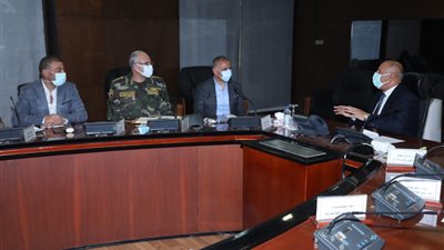 لتقليل الحوادث.. وزير النقل يتابع تنفيذ منظومة النقل الذكي ITS على الطرق 