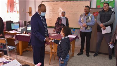 وكيل وزارة التربية والتعليم ببورسعيد يوجه بمتابعة نسبة غياب الطلاب بالمدارس
