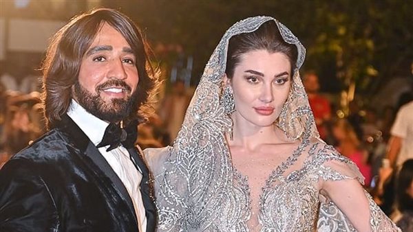 هاني البحيرة ومصممة