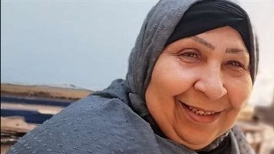 خرجت من العمليات بنت بنوت.. فاطمة كشري تكشف تطورات حالتها الصحية | فيديو 