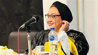 الفنانة التشكيلية هالة عبد المنعم تحصل على درجة الدكتوراه في فلسفة فن النحت