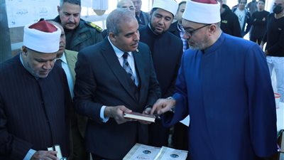 المحرصاوي وعياد يفتتحان معرضًا للكتاب بالمكتبة المركزية بجامعة الأزهر