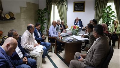 محافظ جنوب سيناء يبحث تعويض الصيادين خلال فترة التوقف