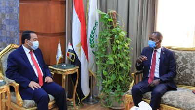 رئيس التنظيم والإدارة يستعرض مع وزير الخدمة العامة بجنوب السودان تجربة الإصلاح الإداري المصرية