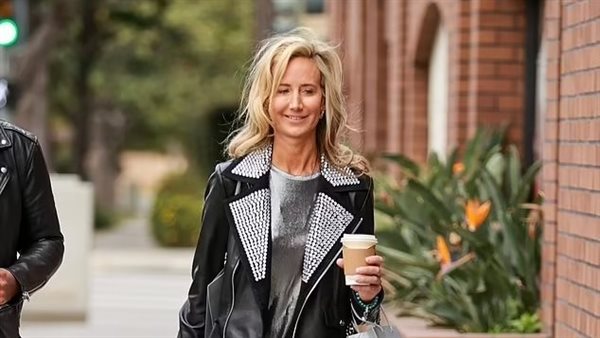 فيكتوريا هيرفي ناشطة