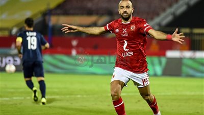 بتسديدة مدوية.. أفشة يسجل الهدف الأول لـ الأهلي في مرمى بتروجيت