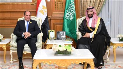 السيسي يرحب بمبادرة السعودية لإنهاء الأزمة اليمنية ورفع المعاناة عن اليمنيين