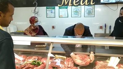 تحرير 30 محضر في حملة مكبرة على الأسواق بالغردقة لمراقبتها وضبط الأسعار