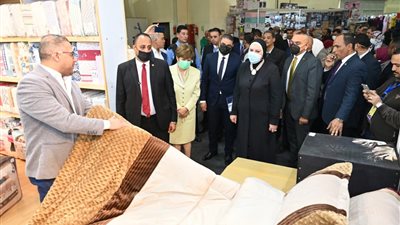 وزير التجارة تفتتح فعاليات الدورة الـ 55 لمعرض القاهرة الدولي.. وتخفيضات تصل إلى 50%