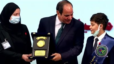 الرئيس السيسي يكرم أسر الشهداء خلال الاحتفال بيوم الشهيد | بث مباشر