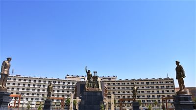 في يوم الشهيد.. محافظ أسوان: خالص تحية لكل شهيد لما قدمه من تضحية فداءً لوطنه