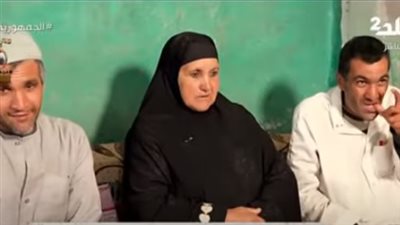 الست نجاح.. قصة كفاح سيدة مع أولادها الأربعة من ذوي الهمم في البحيرة| فيديو