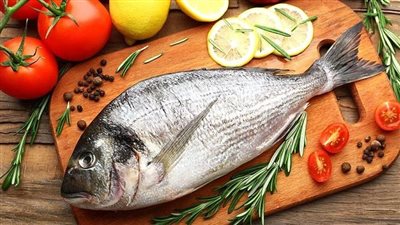 تعرف على أسعار الخضروات والدواجن والأسماك بالأسواق اليوم | بث مباشر