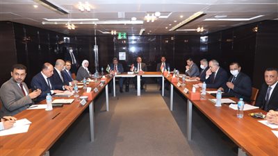 وزير النقل يترأس اجتماع الجمعية العمومية الـ78 لشركة الجسر العربي للملاحة بحضور نظيره الأردني والعراقي