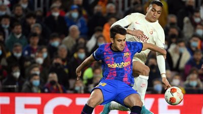 التعادل السلبي يحسم مباراة برشلونة وجالطة سراي في الدوري الأوروبي
