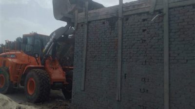 إزالة 30 مقبرة مخالفة بقليوب خلال حملة إزالات بالمحافظة