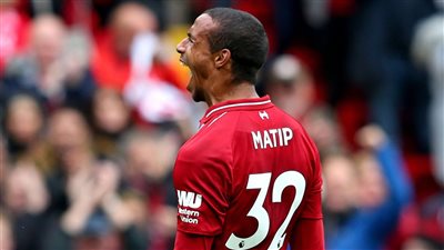 ماتيب يحصد جائزة لاعب الشهر في الدوري الإنجليزي