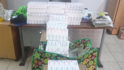 جمارك منفذ قسطل البري تضبط محاولة تهريب 2376 عبوة مستحضرات تجميل