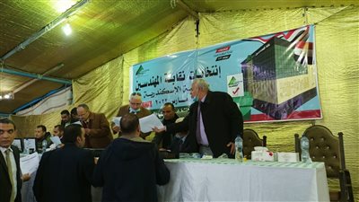 قبل إعلان النتيجة الرسمية.. طارق النبراوي يحصد 3363 صوتا مقابل 2384 لضاحي في 6 محافظات