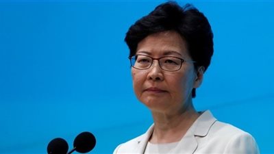 زعيمة هونج كونج تحث المواطنين للتطعيم الكامل ضد فيروس كورونا