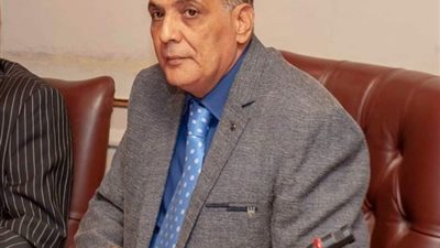 معرضون للإصابة بالسرطان.. شعبة الكوافير تطالب بنقابة لمصففي الشعر لتدريبهم| خاص