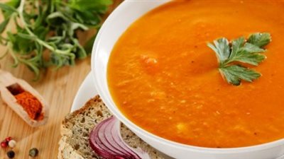 أكلة الشتاء المفضلة.. طريقة عمل العدس الأصفر