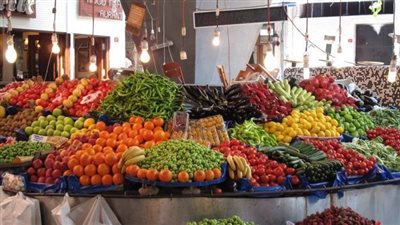 البانيه بـ95 والخيار بـ8 جنيه.. أسعار الدواجن والخضروات تواصل ارتفاعها بالأسواق المصرية | بث مباشر