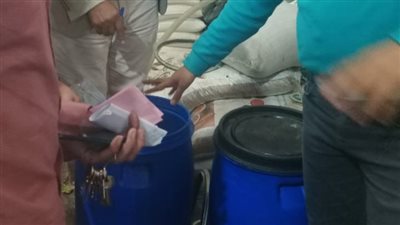 ضبط 21 طن زيت طعام سبق استخدامه خلال حملة تموينية بالإسكندرية