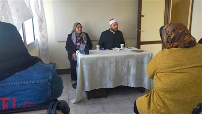 محاضرة فضل نصف شعبان بمكتبة طفل حديقة الأمل ببورسعيد 