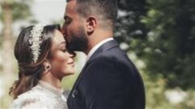 بعد عام ونصف من الزواج.. انفصال محمد الشرنوبي عن راندا رياض | فيديو