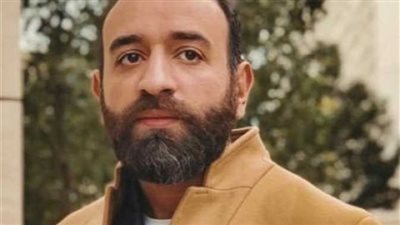 عمرو سلامة: تكريمي من مهرجان المركز الكاثوليكي يشعرني بالفخر والغرور