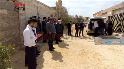 وصول جثمان أنيسة حسونة إلى مدافن العائلة بالبساتين