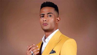 محمد رمضان لإحدى متابعيه بعد انتقادها له: عايزاني أشحت يا عبير عشان ترتاحي؟