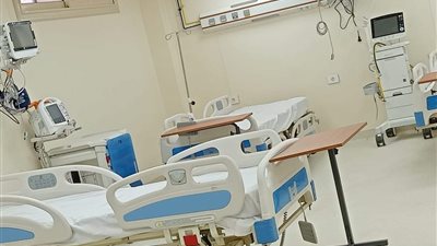 زيادة عدد أسرة العناية المركزة بمستشفى فرشوط المركزي بقنا | صور