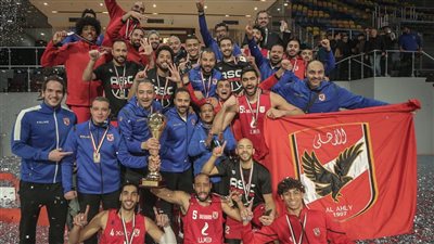 الخطيب يهنئ سلة الأهلي بعد التتويج بلقب كأس مصر