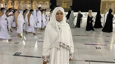 ميرهان حسين من أمام الكعبة: إزاي فيه ناس بتلحد وتنكر وجود الله ومنهم أصحابي؟