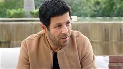 أنا وبطلة أريد رجلًا لم نكن على وفاق وتعلقت بفنانة في أحد الأعمال.. أبرز تصريحات إياد نصار مع يسرا