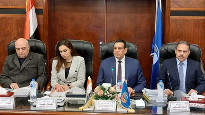 محافظ البحيرة: عزل 3 رؤساء قرى ومدير جمعية زراعية لتقاعسهم عن إزالة التعديات