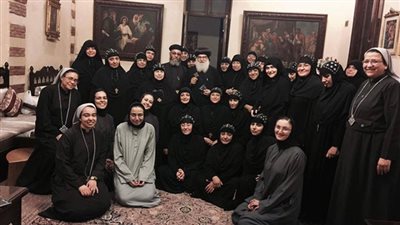  بعد إثارة مسلسل منورة بأهلها الجدل بسبب بملابس راهبة.. مراحل تطور الزي الرهباني للرجال والنساء عبر التاريخ